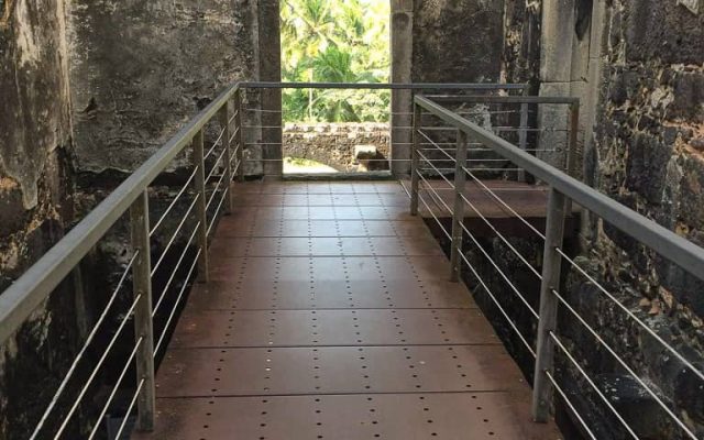 Passarelas do interior do Castelo Garcia d'Ávila