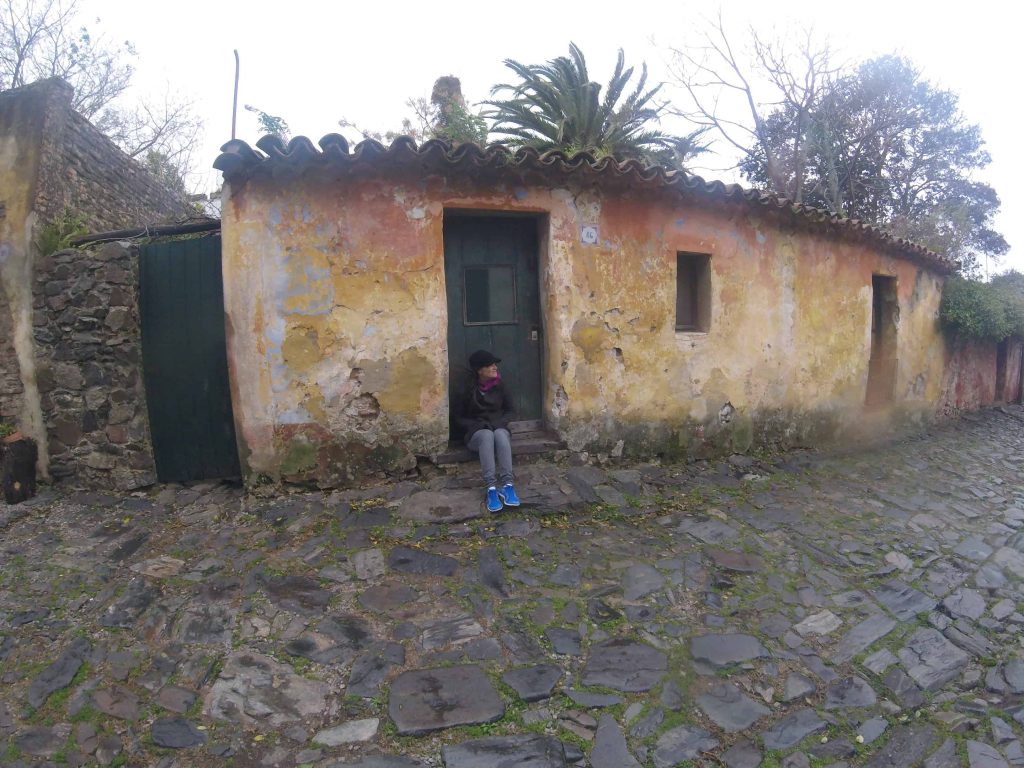 Calle de los suspiros em Colonia del Sacramento, Uruguai