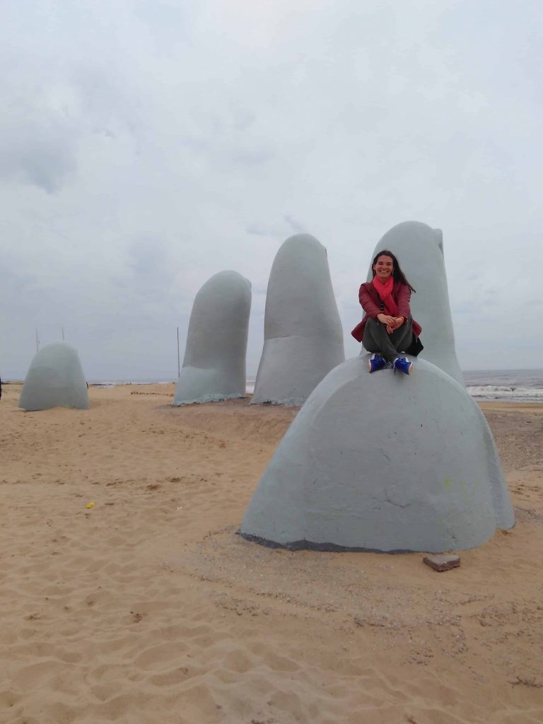 Monumento Los Dedos em Playa Brava