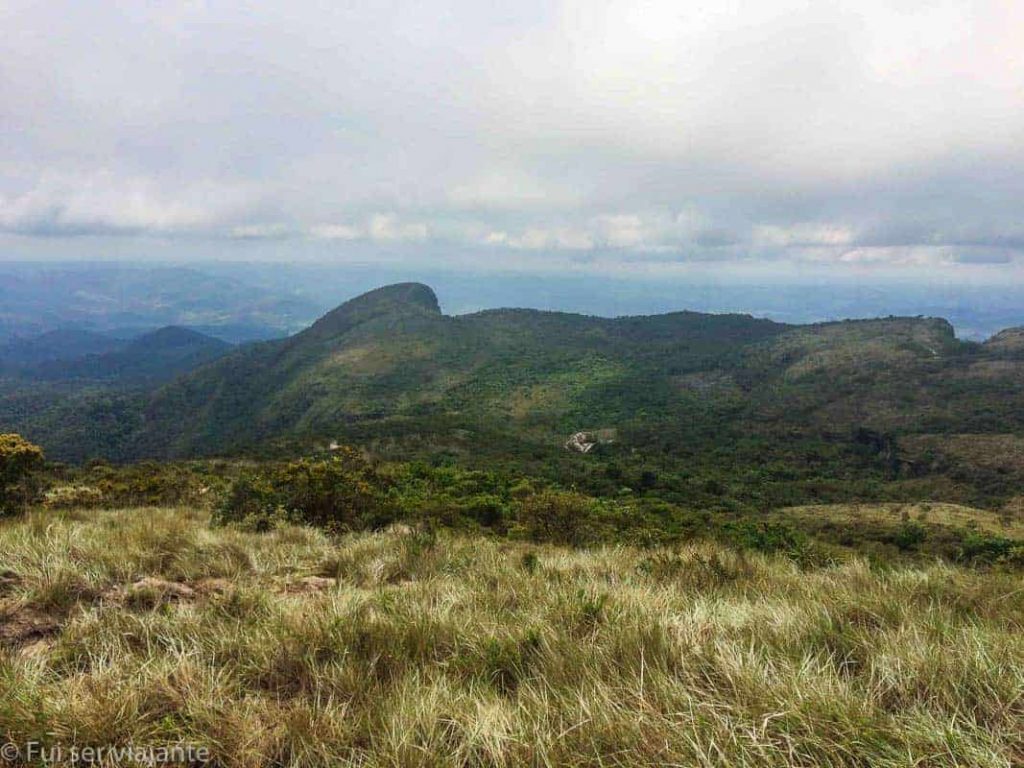 Trilhas de Ibitipoca - Parque Estadual do Ibitipoca. Vista ampla da região