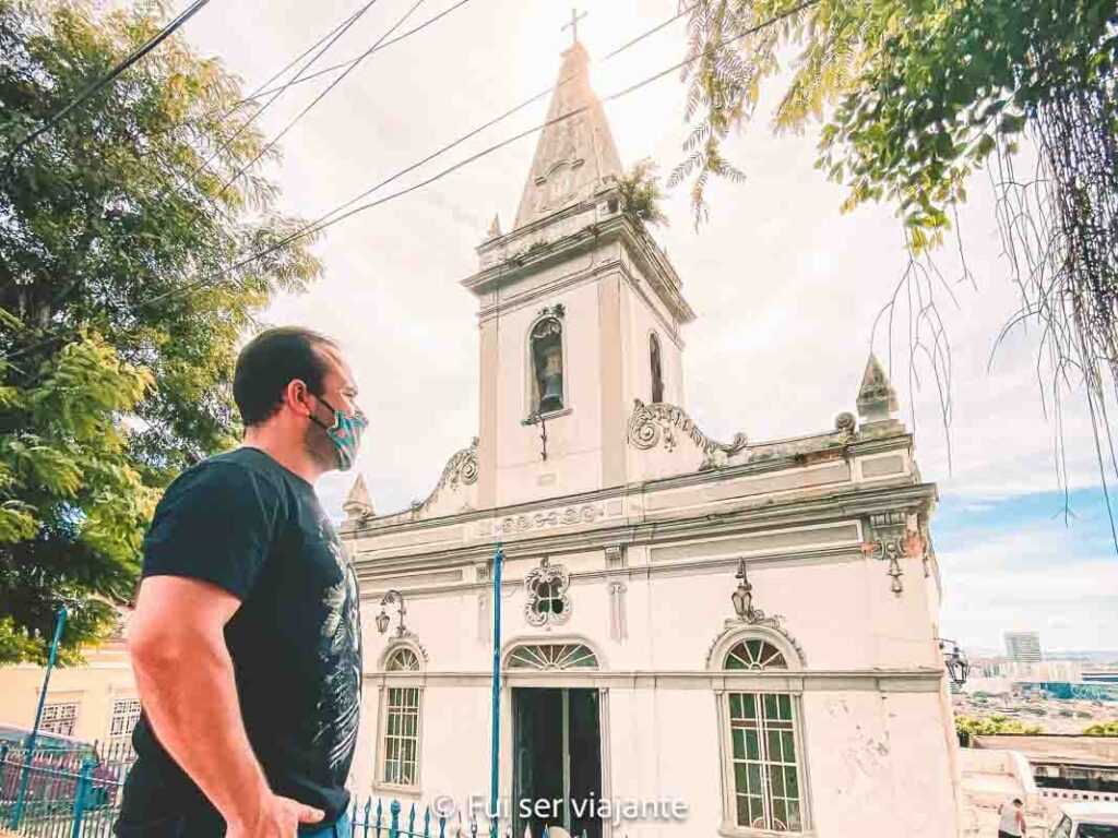 Igreja do Largo das Neves em Santa Teresa