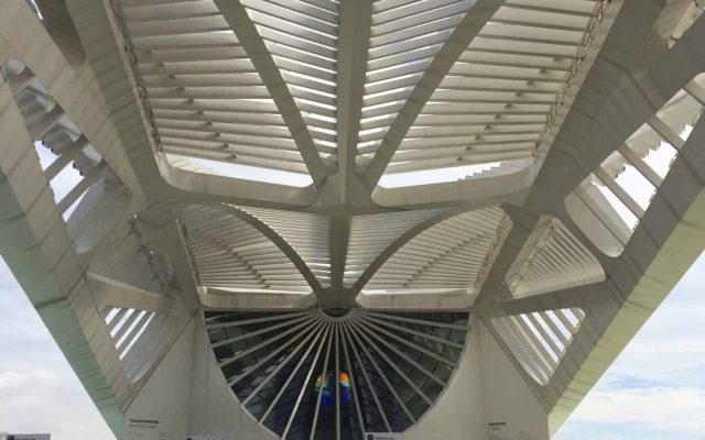 Filas no Museu do Amanhã