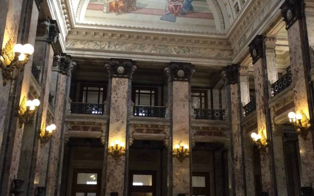Interior do Palácio Legislativo, O que fazer em Montevidéu
