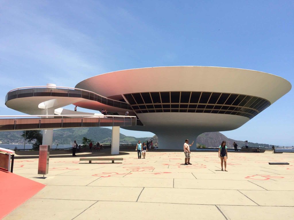 Museu de Arte Contemporânea de Niterói (MAC)