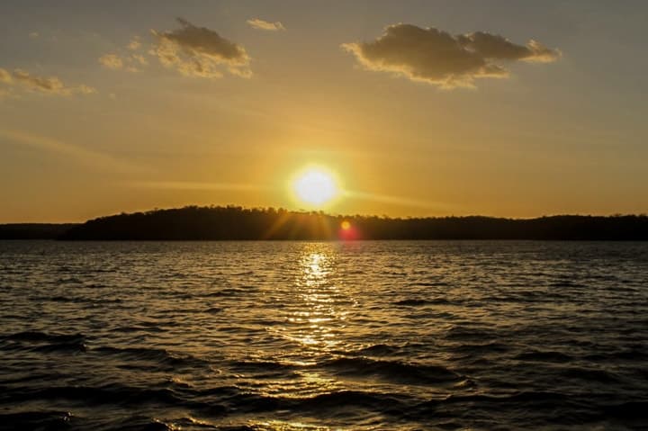 Por do sol no Rio São Francisco - Passeio de catamarã pelos cânions do Rio São Francisco, no Lago de Xingó - Canindé de São Francisco, Sergipe