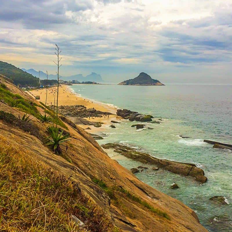 Vista da pedra na Praia do Secreto Rio de Janeiro