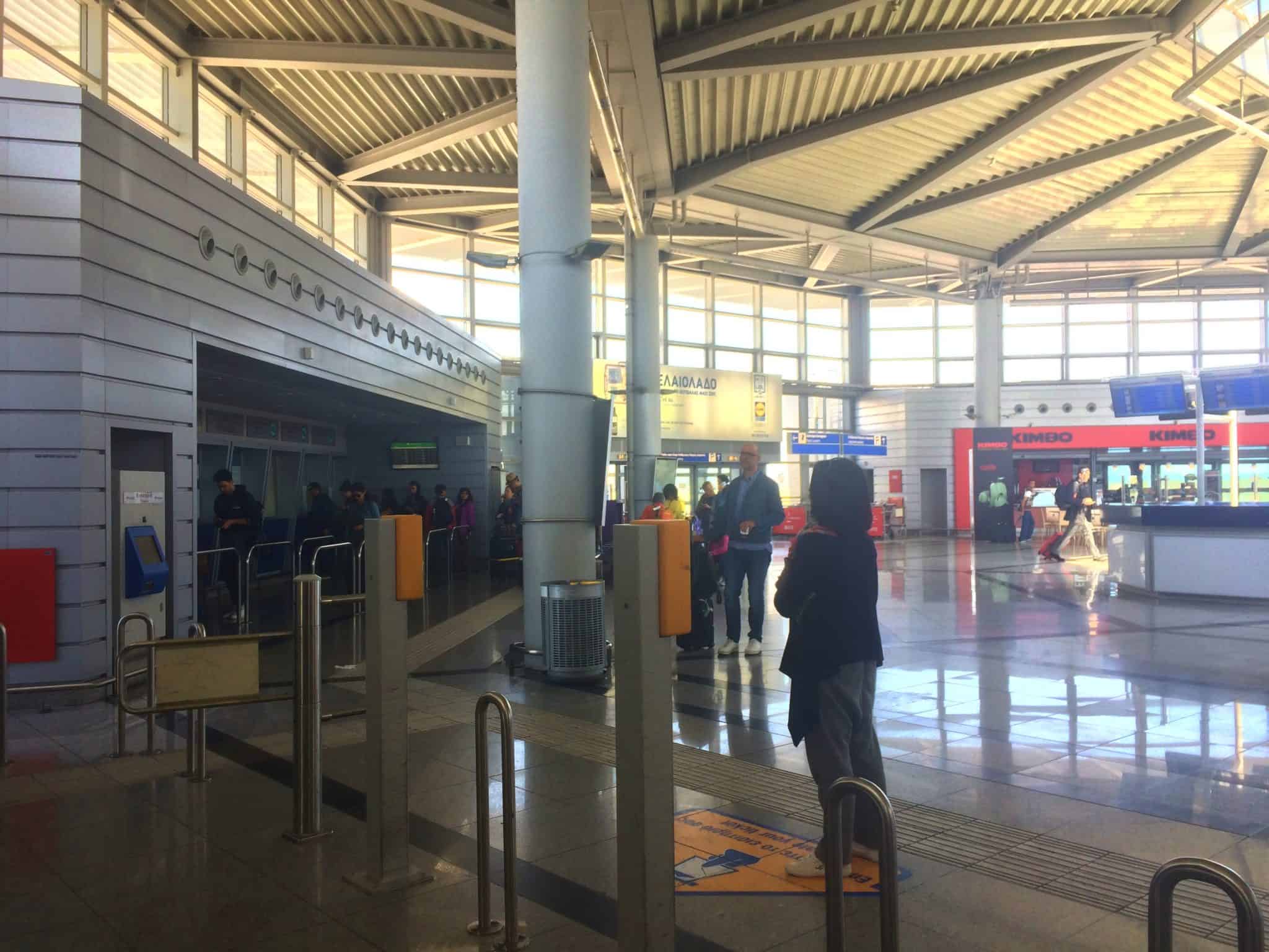 Do aeroporto de Atenas ao centro da cidade