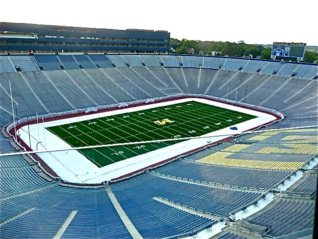 MIchigan Stadium - maiores estádios de futebol do mundo