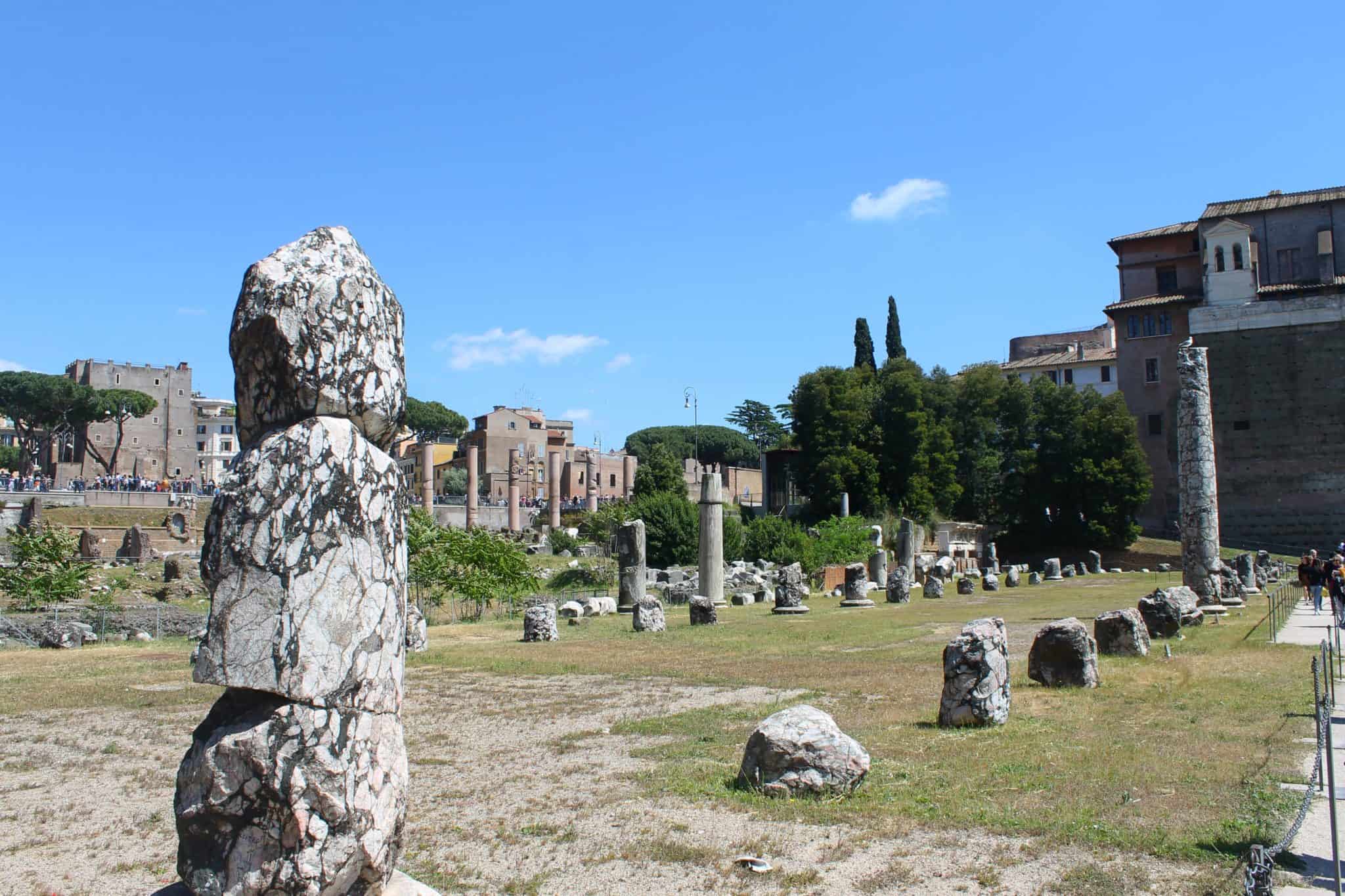 Principais atrações para visitar no Fórum Romano