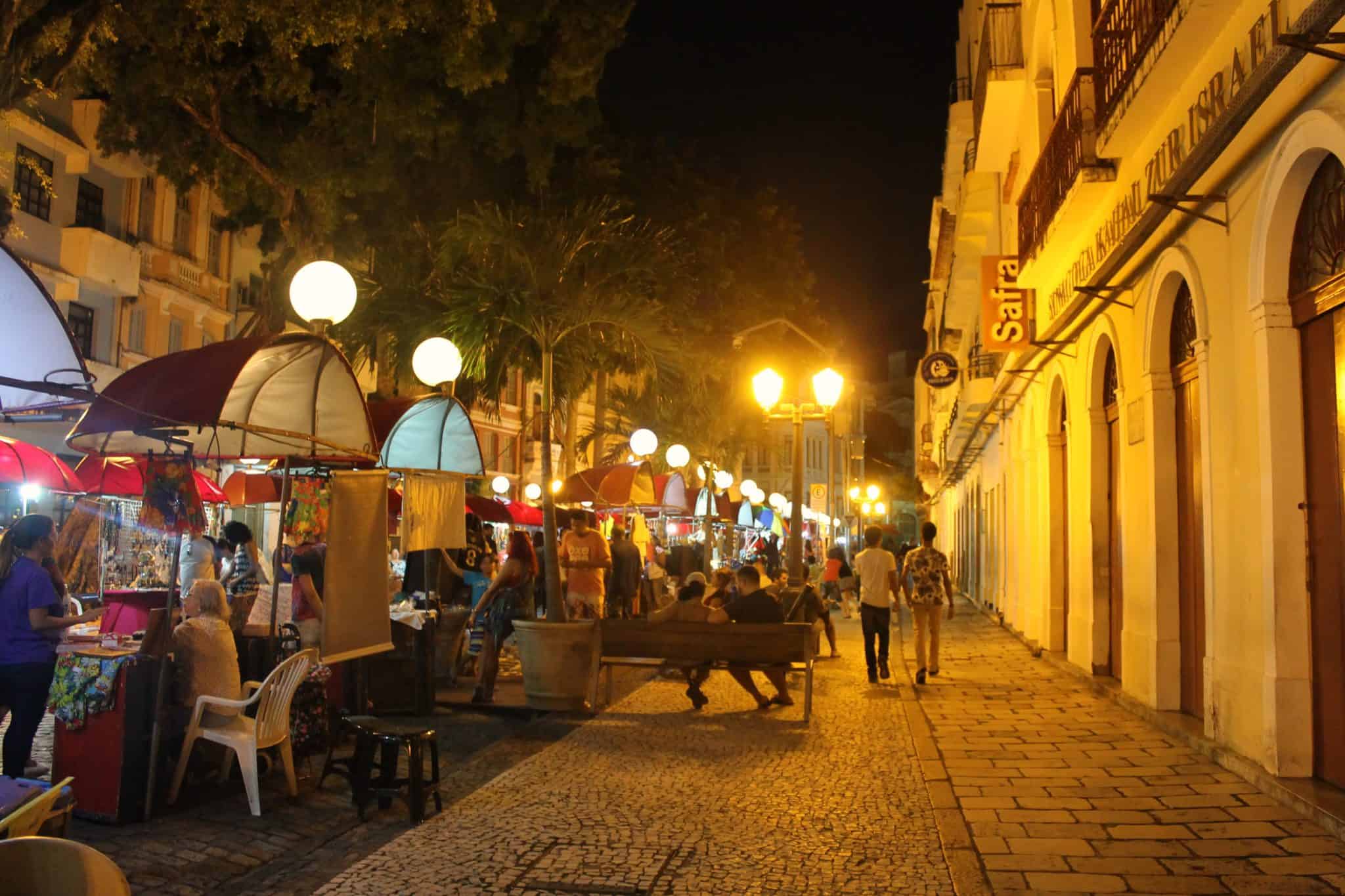 Feira do Recife Antigo, rua do Bom Jesus