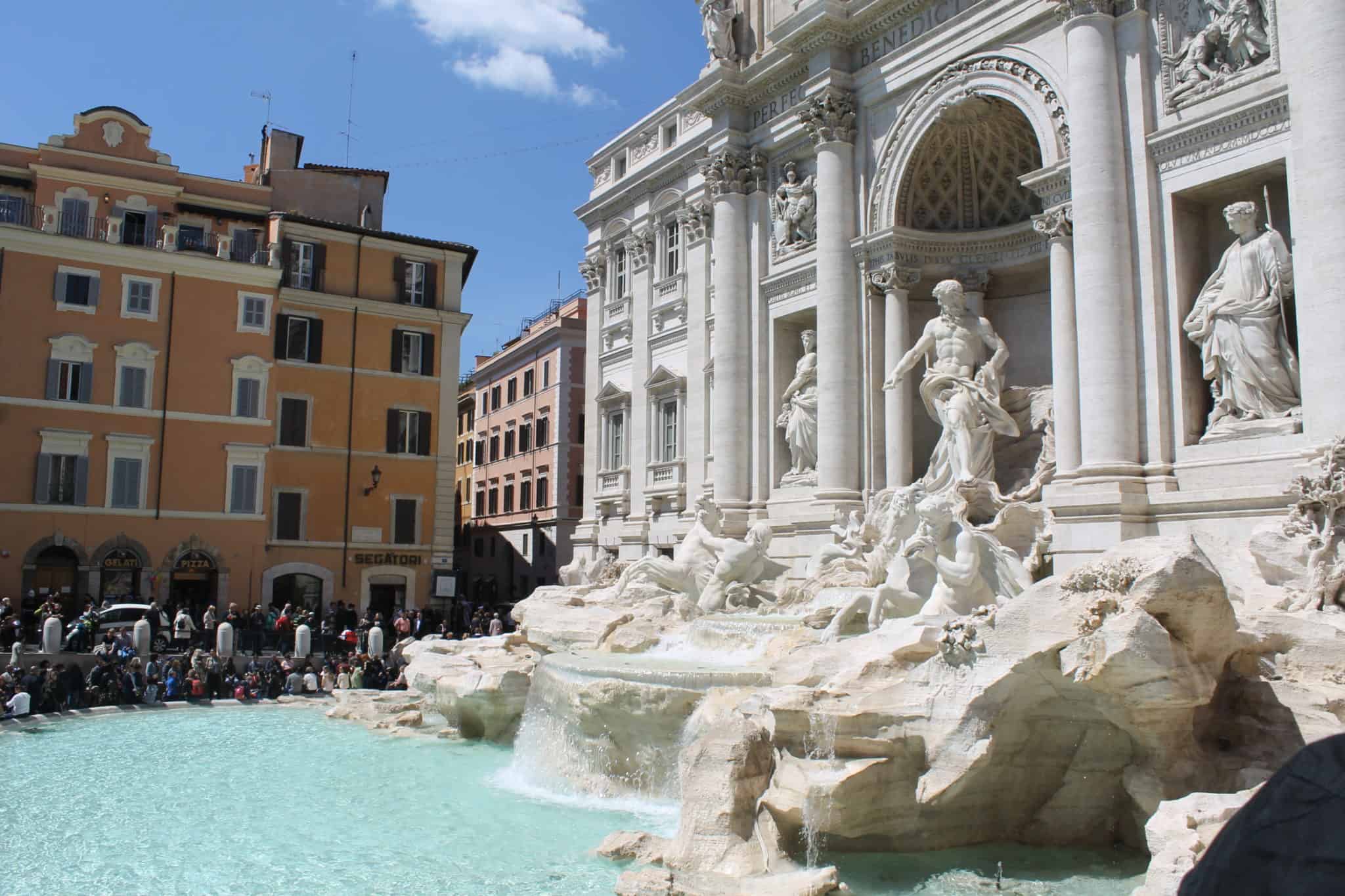 Fontana di Trevi - centro turístico de Roma, Itália
