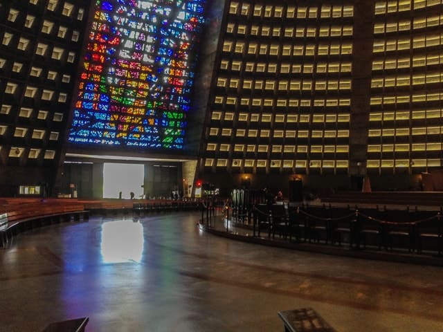 Igrejas do Rio de Janeiro - para visitar e se apaixonar. Catedral Metropolitana do Rio de Janeiro