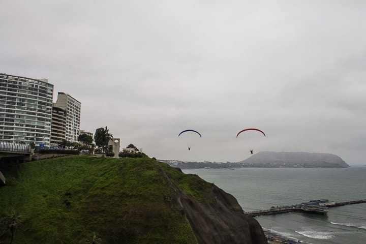 Malecón de Miraflores e Parque del Amor - Lima - peru