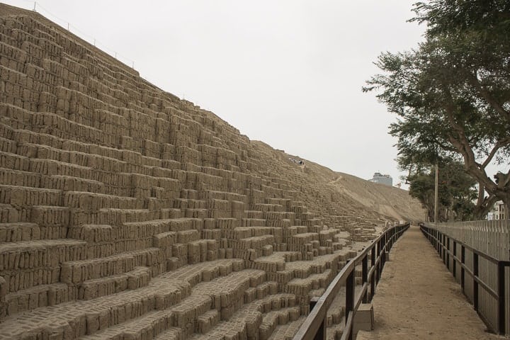 Huana Pucllana, Lima (visita a Huaca Pucllana, Huaca Huallamarca e Bosque El Olivar)