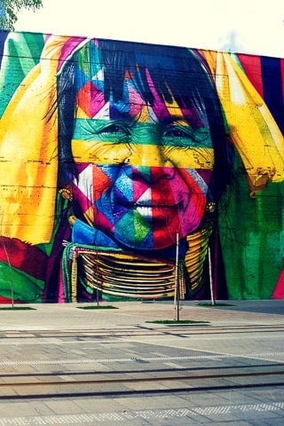 Mural Etnias, Eduardo Kobra