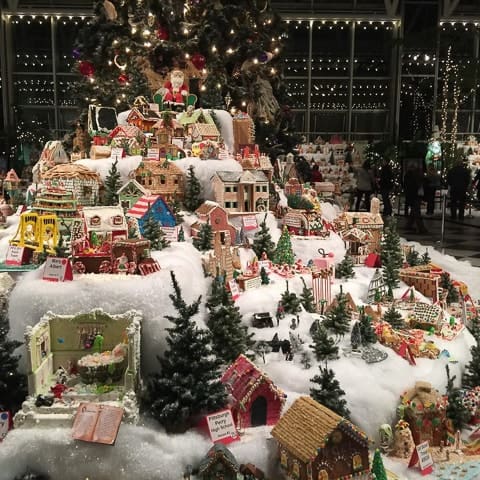 Tradições de Natal. Casas de Gingerbread. Foto: Instagram @crazyeegeorgie