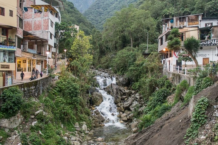 Rio Urubamba em Águas Calientes, Peru