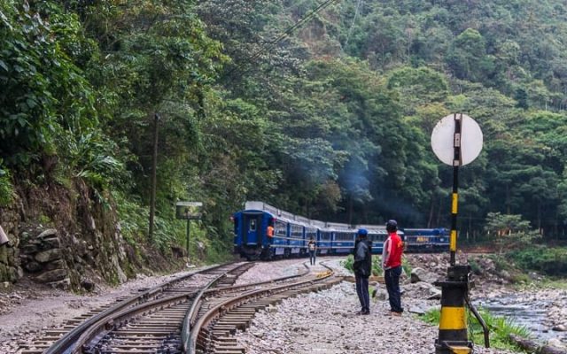 Trilhos do trem em Águas Calientes