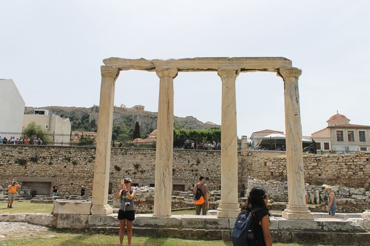 Biblioteca de Adriano, Atenas