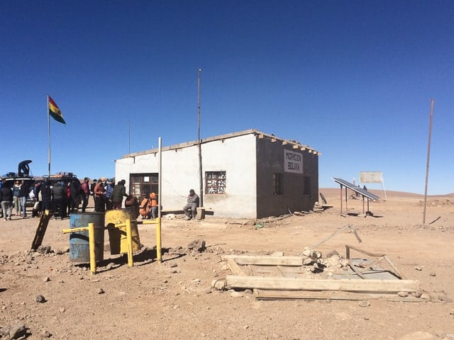Imigração na fronteira da Bolívia - tour 3 dias Salar de Uyuni