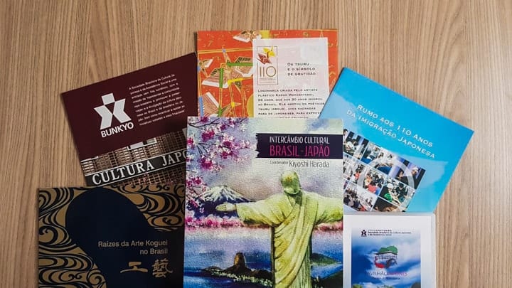 Livros doados pelo Bunkyo para os blogueiros do I Japão.br