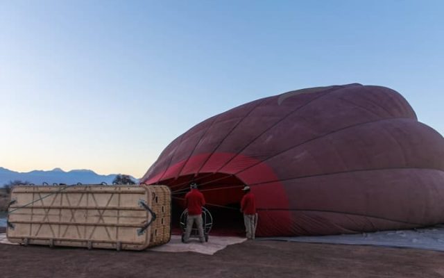 Voo de balão no Deserto do Atacama