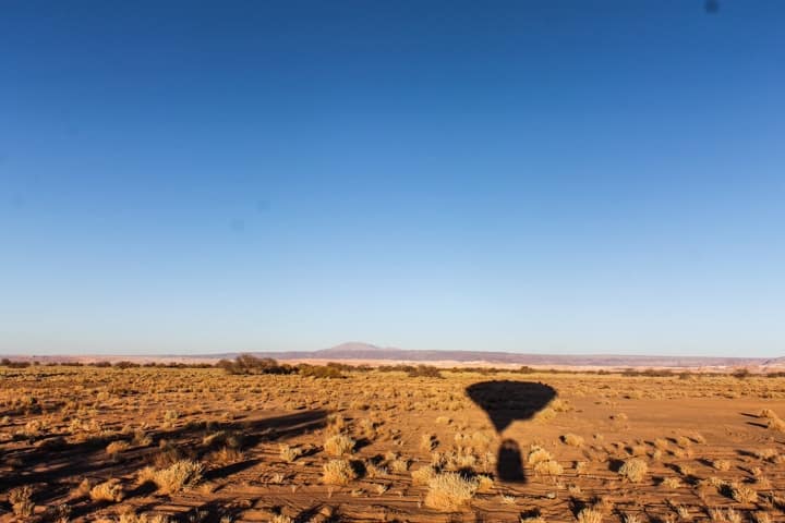Vôo de balão no Deserto do Atacama