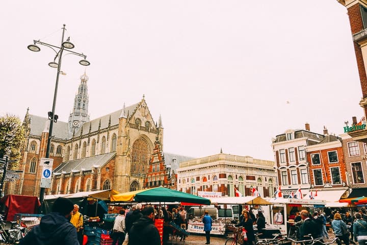 Grote Markt - O que fazer em Haarlem, na Holanda