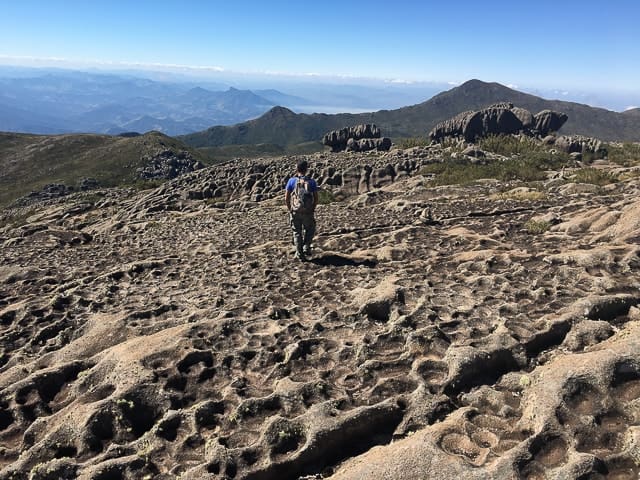 Trilha para a Pedra do Sino, no Parque Nacional de Itatiaia