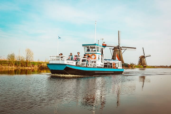 Como visitar Kinderdijk, o parque de moinhos da Holanda