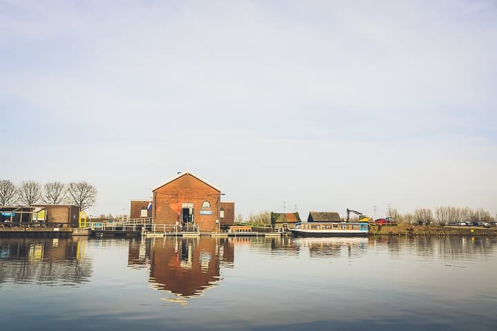 Como visitar Kinderdijk, o parque de moinhos da Holanda