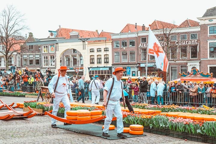 Mercado de queijos de Alkmaar, na Holanda