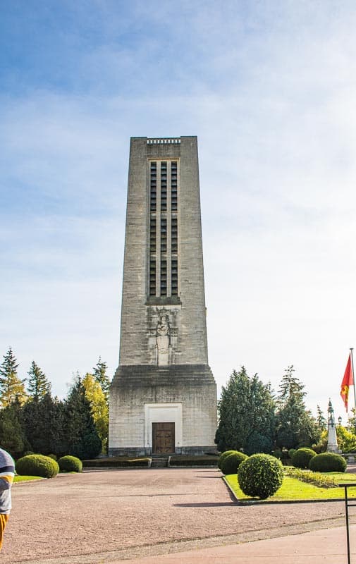 Visita à Basílica de Santa Teresinha do Menino Jesus em Lisieux, na França