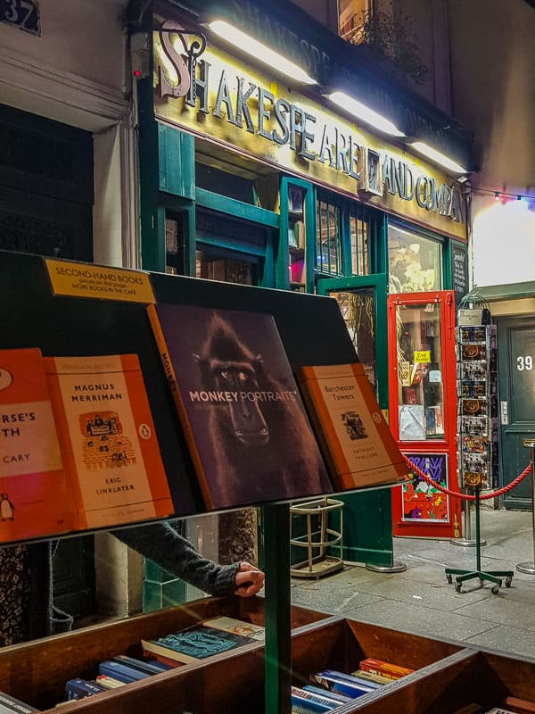 Livraria Shakespeare and Company em Paris