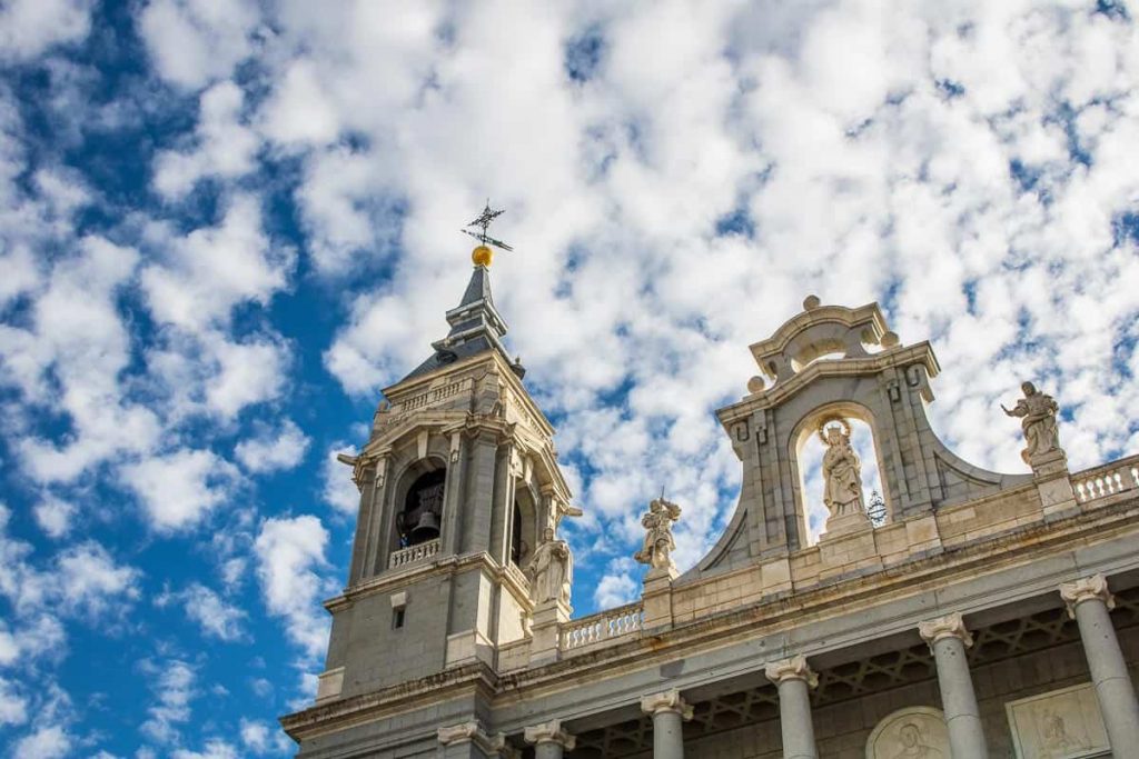 Catedral de Almudena - o que fazer em Madrid