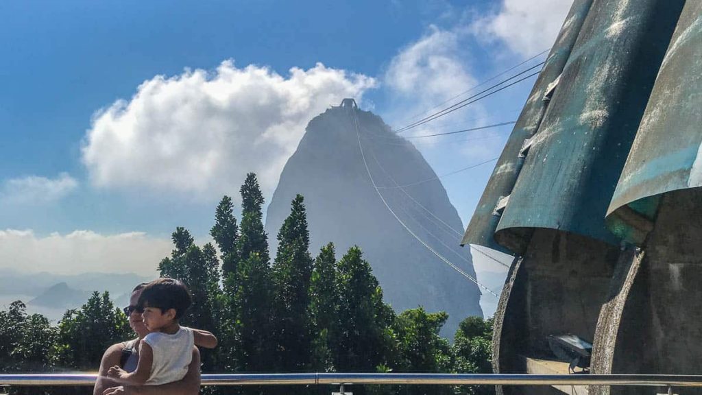 Trilha Morro da Urca, com vista para o Pão de Açúcar