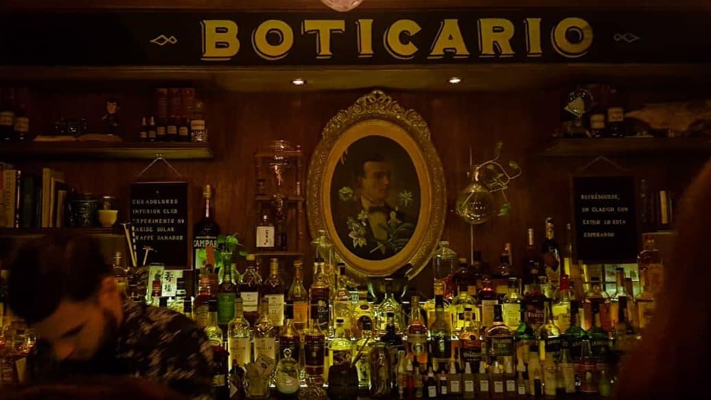 Bares de Buenos Aires 7 bares secretos que só os locais conhecem!