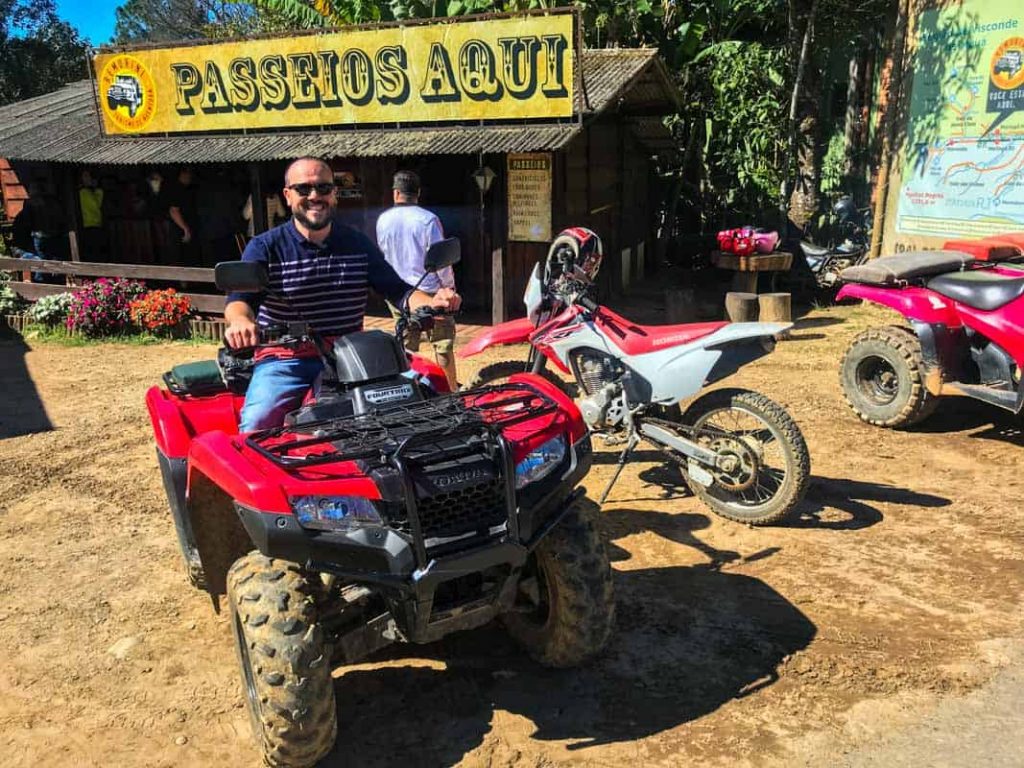 Passeio de quadriciclo em Visconde de Mauá