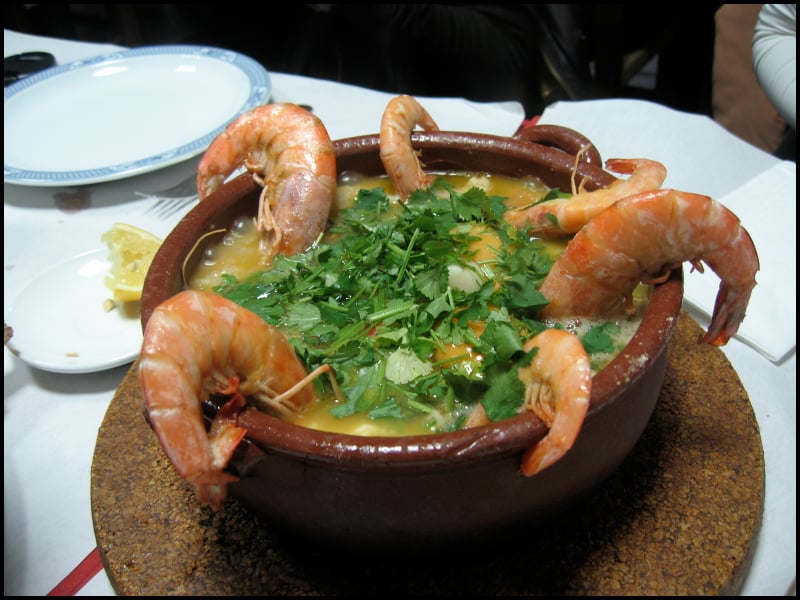Açorda de mariscos - prato típico de Portugal