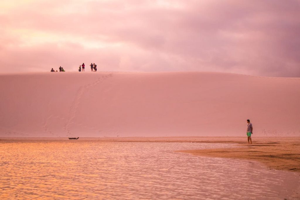 Nascer do sol nos Lençóis Maranhenses