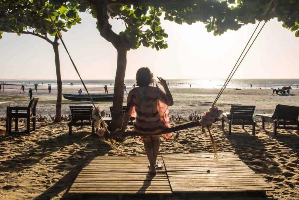 Roteiro Rota das Emoções - Balanço em frente ao mar no Hotel Essenza Jericoacoara