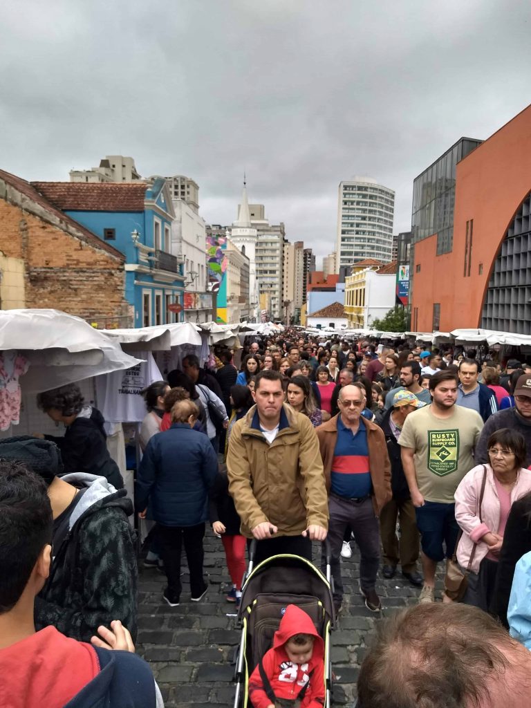 Pontos turísticos de Curitiba - Feira do Largo da Ordem