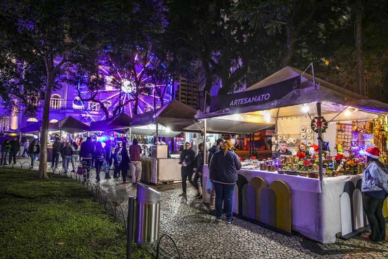 Roda Gigante da Vila Natal em Curitiba