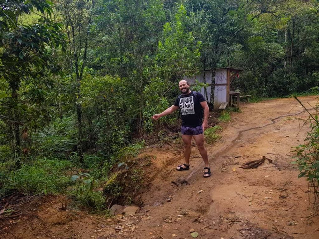 Caminho para a Cachoeira Indiana Jones