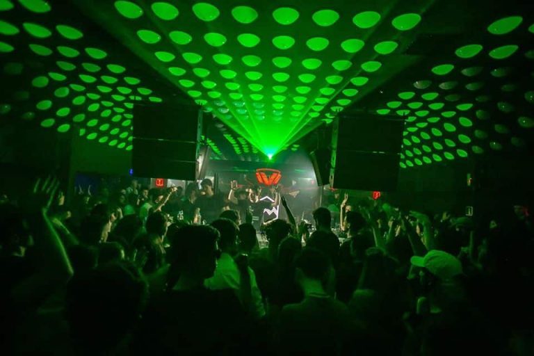 Boates em Curitiba conheça as melhores baladas da cidade