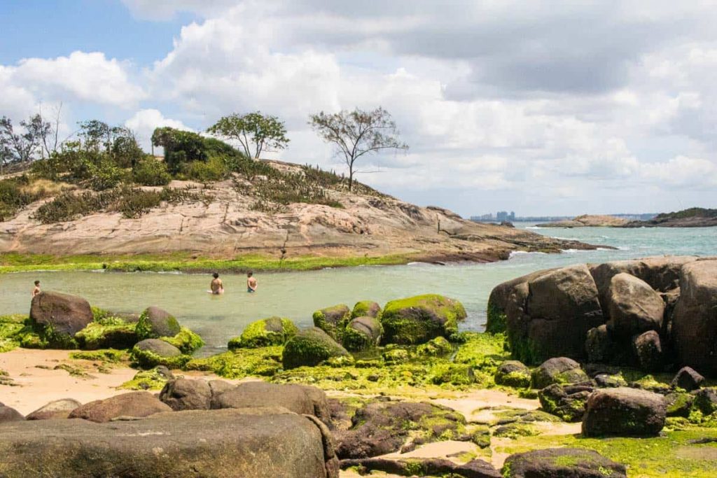 Praia Secreta em Vila Velha, ES