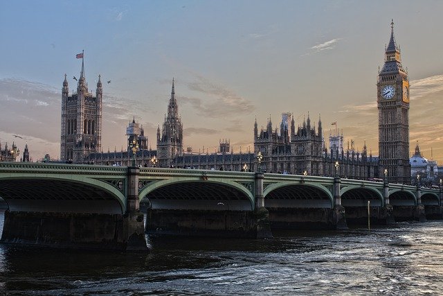 ponte Westminster, em Londres, cenários de filmes