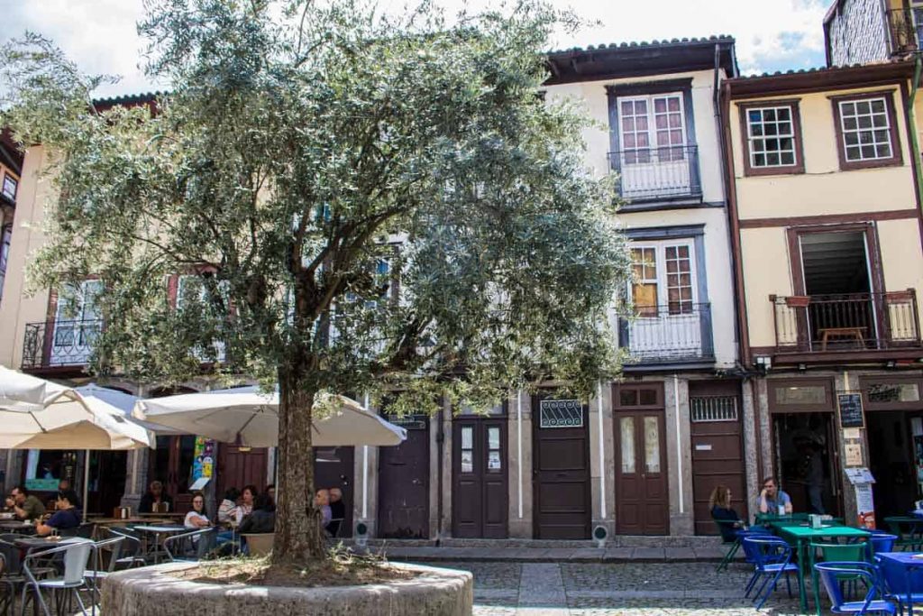 Largo da Oliveira, Guimarães Portugal