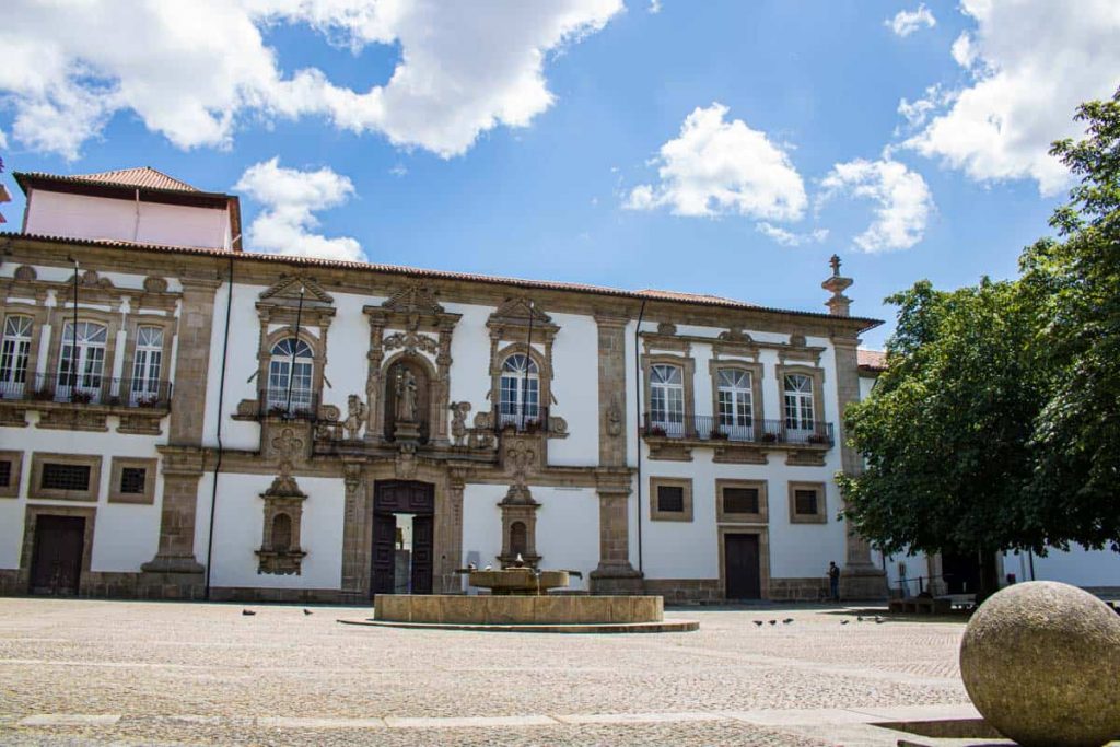 Igreja de N. S. do Carmo, Guimarães, Portugal
