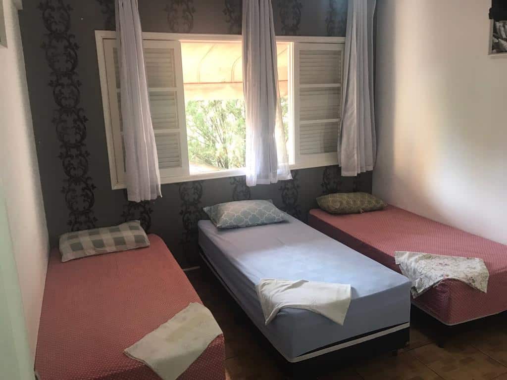 Pousada Hostel Universitário - pousadas baratas em Londrina